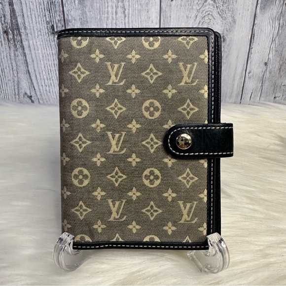 Louis Vuitton Handbags - LOUIS VUITTON mini lin passport holder agenda in PM